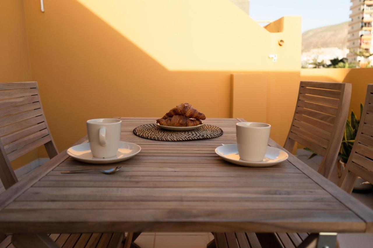 Homeforguest Atico Martina Con Terraza En Los Cristianos Los Cristianos  Kültér fotó